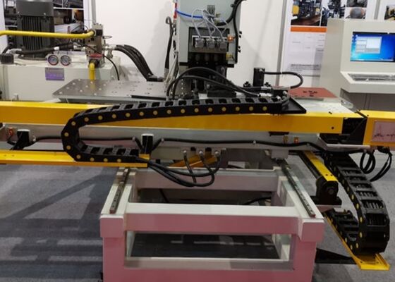 40 มม ความหนาของแผ่นเจาะ การเชื่อมตึก CNC เครื่องเจาะแผ่นไฮดรอลิก 4 สถานีเจาะ