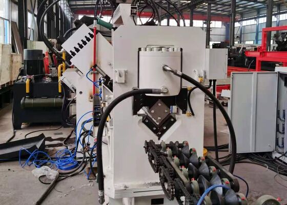 เครื่องเจาะ CNC สำหรับเสาส่งแรงดันไฟฟ้าสูงพิเศษสำหรับมุม แรงกด 630KN