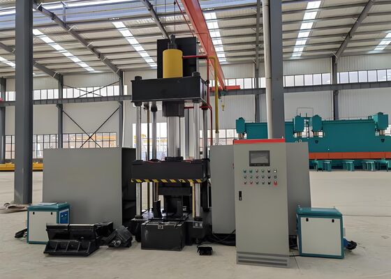 อุตสาหกรรมหอคอยใช้ Cnc มุมเหล็กบิดและเครื่องทําความร้อนสําหรับแผ่นเหล็กเรียบ