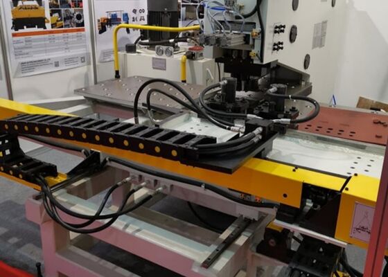 ใช้สําหรับอุตสาหกรรมหินหินหิน Cnc เครื่องเจาะแผ่น 4 Die-Station Cnc เครื่องเจาะ