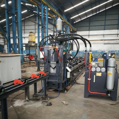 เครื่องเจาะมุม CNC 3 หัวที่สามารถปรับแต่งได้ ด้วยแรงตัด 1800 KN