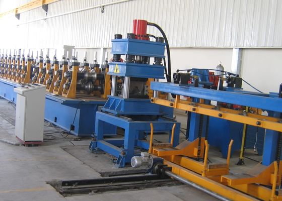 เครื่องขึ้นรูปโรลเลอร์สำหรับราวกันอันตรายบนทางหลวงสำหรับผลิตราวกันอันตรายและระบบป้องกัน