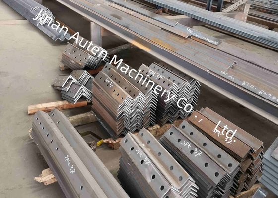 2 Punches Per Side CNC Angle Punching Marking Shearing Line Machine 630KN พลังการเจาะ