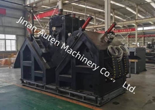 เครื่องเจาะ 40 มม กว้าง อัตโนมัติ CNC Angle Line Machine BT40 เครื่องเจาะ