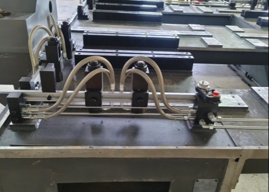 PZ4040 / 2 ประเภท Gantry เครื่องเจาะ CNC โมบาย