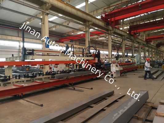ใช้สำหรับคานรถบรรทุกขนาดเล็กเครื่องเจาะลำแสงแนวยาว CNC สายการผลิตโลหะแผ่น