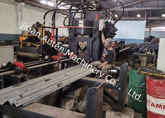 เครื่องจักรเจาะ มาร์ค และตัดเหล็กฉาก CNC ความแม่นยำสูง สำหรับการผลิตระบบติดตั้งแผงโซลาร์เซลล์