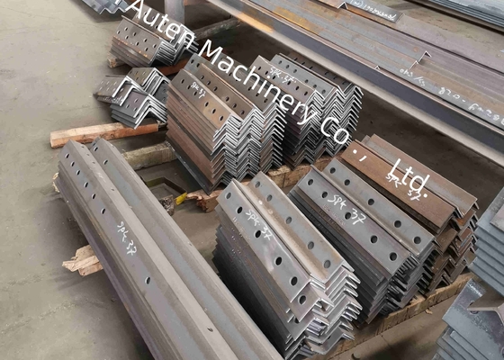 เครื่องเจาะและตัดเหล็กมุมขนาดใหญ่ด้วย CNC เจาะ, การตราและตัดสาย ใช้ในการสร้างสะพานโครงสร้างเหล็ก