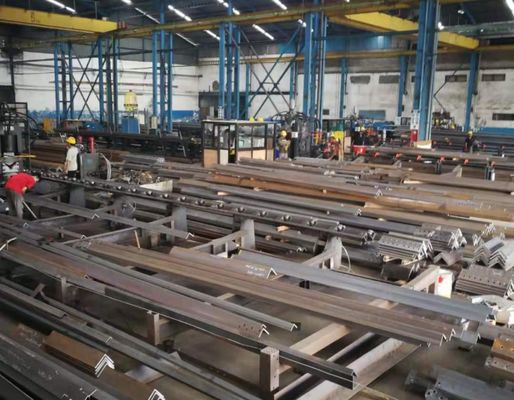 เครื่องเจาะมุม CNC แบบเซอร์โวขับเคลื่อน พร้อมเครื่องหมายและเครื่องตัดสำหรับโรงงานเหล็ก