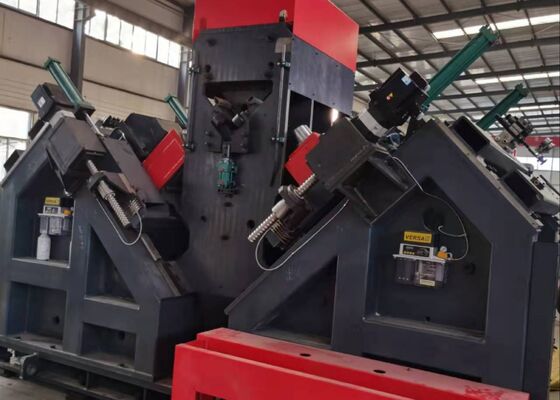 100×100×10~250×250×32mm มุมขนาด CNC โต๊ะเจาะเหล็กเครื่องหมายเจาะ 40mm Max