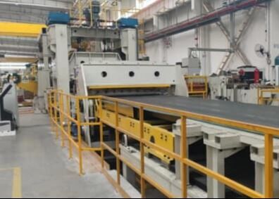 รูปแบบ RFHJ2-30x2500 ตะเบียน uncoiling ระดับและตัดเส้น 12 หนาของแผ่น 30mm