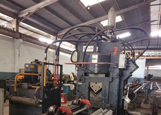 โครงสร้างเหล็ก การผลิตมุม การเจาะเหล็ก การตราเครื่องตัดเครื่องจักร การประมวลผล