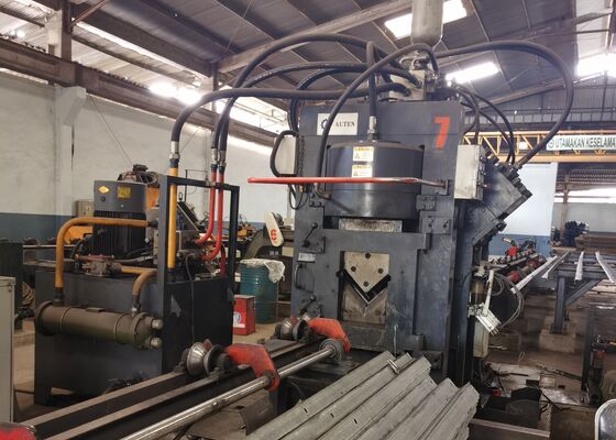 3 Punches Per Side Cnc Angle Steel Metal Punching Cutting Machine Line Model JNC1616