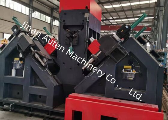 สายการผลิตเจาะเหล็กมุม CNC อัตโนมัติ 6000r / นาทีสูงสุด ความเร็วในการหมุนแกนหมุน