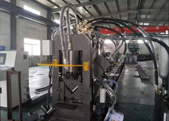ส่วนประกอบการผลิตขนาดใหญ่ Cnc Flat Steel Channel Steel Punching Typing Machine 3 แกน