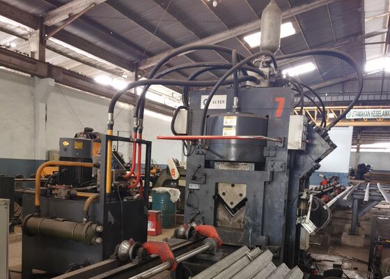 เครื่องแกะสลักและตัดมุม CNC อัตโนมัติเต็มรูปแบบสำหรับการผลิต