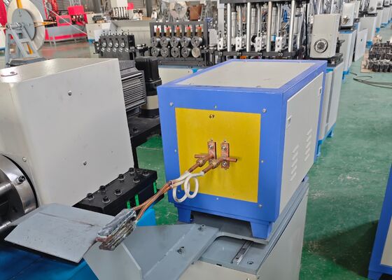 เครื่องหนีบเหล็กแบน CNC รุ่น FF60 สำหรับอุตสาหกรรมขนส่ง การผลิตแคลมป์