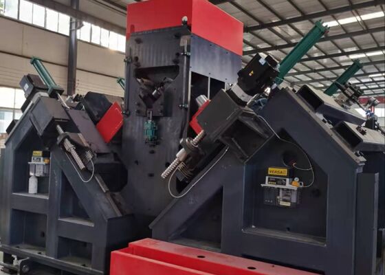 เครื่องเจาะเหล็กฉาก CNC ความเร็วสูง รุ่น ADM2532 ขนาด 14×10×19 มม.
