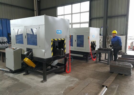 ใช้ในการประมวลผลเส้นโค้งภายในของมุมเหล็ก Cnc มุม Root Milling Machine รุ่น GQ250