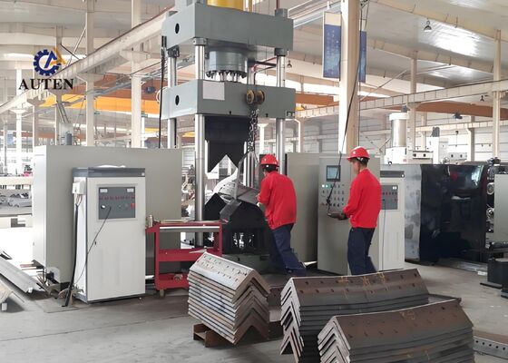เครื่องบิด CNC ที่มีความฉลาดสําหรับมุมและแผ่นด้วยการบิดร้อน