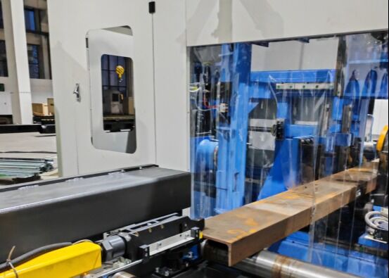 เครื่องเจาะและตัดเหล็ก I-Beam CNC พร้อมระบบควบคุม PLC เส้นผ่านศูนย์กลางรูสูงสุด 40 มม.