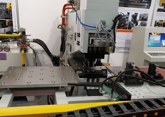 เครื่องเจาะแผ่นและเครื่องหมาย CNC แผ่นเหล็กที่ใช้ในหอคอยส่ง